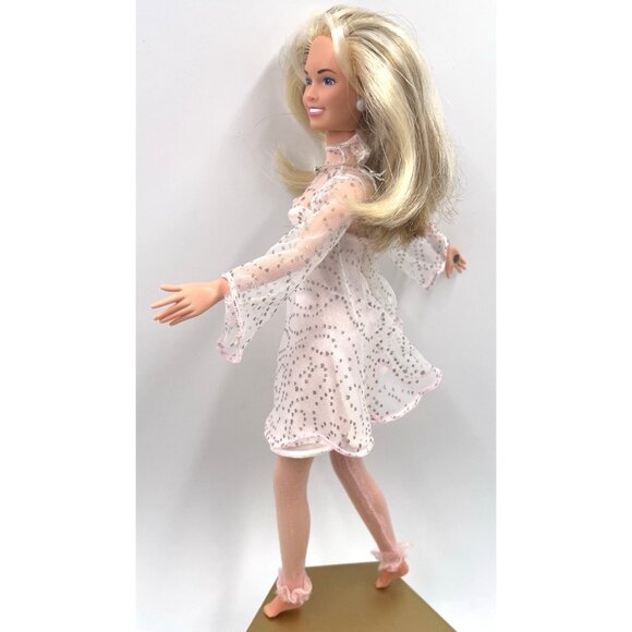 VTG Kenner Sabrina the Teenage Witch Barbie Doll Hasbro Waving Hand - Picture 2 of 9